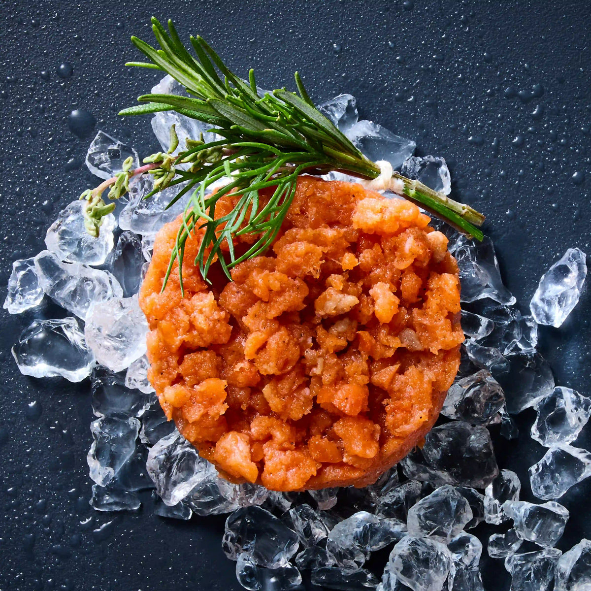 Alaska-Wildlachs Tatar: Aus geräuchertem Alaska-Rotlachs